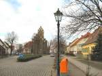 Blick zur Kirche von Alt-Marzahn in Berlin.