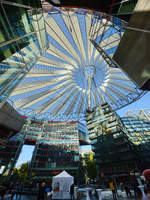 Die Kuppel des Sony Centers am Potsdamer Platz.