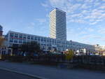Frankfurt / Oder, Einkaufszentrum Oderturm in der Logenstra�e, erbaut von 1968 bis 1976 (05.04.2026)