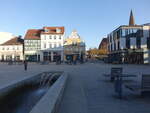 Eberswalde, Brunnen und H�user am Marktplatz (08.04.2026)