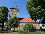 Gro� Sch�nebeck, evangelische Kirche, barocker Saalbau erbaut von 1664 bis 1673 (25.05.2026)