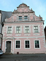 Historische Haus am  Marktplatz von Luckau am 04.