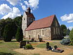Buchhain, evangelische Kirche, Feldsteinkirche erbaut um 1300 (07.09.2025)