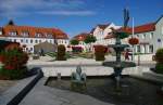 Elsterwerda, Marktplatz mit Elsterbrunnen, Kreis Elbe-Elster (24.07.2011)