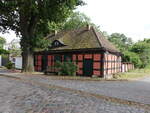 Senzke, Fintelmannhaus, eingeschossiger Fachwerkbau mit einem Walmdach, erbaut 1710, heute Tourismus-Information  (08.07.2025)