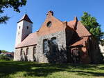 Menz, evangelische Kirche, Feldsteinkirche von 1585, Kirchturm erbaut 1772 (27.05.2026)