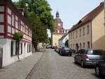 Vetschau/Spreewald, Wendische Kirche und Huser in der Schlostrae (08.06.2025)