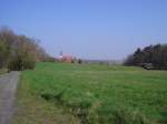 Hohlweg mit Blick auf das Kloster Neuzelle und dem EKO-Stahl Werk (ArcelorMittal) am 13.04.2008 