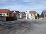 Neuzelle, H�user und Dreifaltigkeitskapelle an der Bahnhofstra�e (04.04.2026)