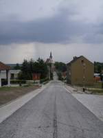 Priorsberg, mit Blick auf Kloster Neuzelle vor dem groen Regen, am 04.07.09