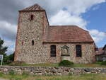 Schweinrich, evangelische Kirche, Feldsteinkirche mit Westturm aus dem 15.