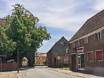 Blick von der Markststrae zum alten Schloss Freyenstein am 24.