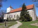 Potzlow, evangelische Kirche, Saalkirche aus Granitquadern aus dem 15.