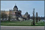 Westlich des Neuen Palais befinden sich die Communs (errichtet 1766-69), die ursprnglich als Wirtschafts- und Unterkunftsgebude dienten.