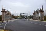 POTSDAM, 26.10.2017, Glienicker Brcke (das andere Ende gehrt bereits zu Berlin)