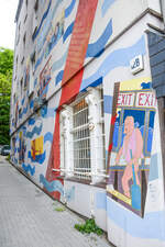 Wandmalerei der FrauenFreiluftGalerie in der Gro�en Elbstra�e im Hamburger Stadtteil Altona.