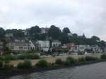 Ein Blick auf den edelen Bezirk Blankenese im Hamburger Westen.Wetter war leider nicht so toll an diesem Tag aber trotzdem ist es eine interessante Ansicht von einem Aussichtsturm an der Elbe.