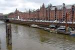 HAMBURG, 24.05.2023, Blick ber den Binnenhafen und die anliegenden ehemaligen Kontorhuser