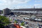 HAMBURG, 25.05.2023, Blick aus dem Hotelzimmer auf Kirchenallee und Hauptbahnhof