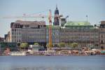 HAMBURG, 03.06.2011, Blick auf den Jungfernstieg, der z.Z.