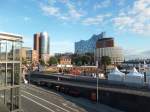 Hamburg am 9.9.2015: Hafencity vom U-Bahnhof Baumwall gesehen