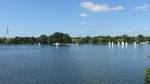 Hamburg am 23.7.2019: Segelschule auf der Auenalster /