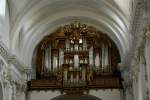 Fulda, Domorgel, erbaut von 1708 bis 1713 durch den Franziskaner Pater Adam   hninger mit 41 Registern, neues Orgelinnenleben durch Rieger Orgelbau 1996   (01.05.2009)