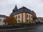 Freienseen, evangelische Kirche, frhgotischer Chorturm, Langhaus erbaut von 1770 bis 1773 (30.10.2021)