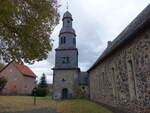 Hattenrod, evangelische Dorfkirche, Saalkirche von 1952 mit gotischem Turm (31.10.2021)