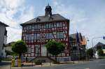 Usingen, Rathaus mit rotem Eichenholzfachwerk, erbaut 1687 (14.06.2009) 