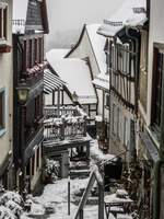  Ein kleiner Gehweg (Kleine Mauerstr.) in Kronberg.