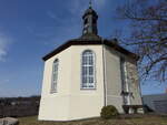 Hirschhausen, achteckige evangelische Kirche, erbaut 1763 (12.03.2022)
