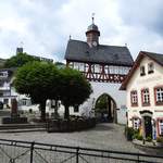 KNIGSTEIN/TAUNUS-ALTSTADT  Altstadtviertel von KNIGSTEIN/TAUNUS,dem heiklimatischen Kurort zwischen grnen Taunus-Hgeln  mit dem Fachwerk-Gebude des Stadtmuseums und der