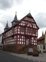 Neustadt/Hessen,  Fachwerkrathaus,  Mai 2005