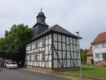 Vockerode, evangelische Kirche, die traufstndige Fachwerkkirche wurde 1813 in Stnderbauweise erbaut (04.06.2022)