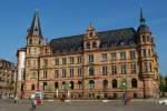 Wiesbaden, Neue Rathaus am Schloplatz, erbaut 1884 bis 1887 durch Georg von Hauberrisser (10.04.2009)