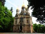 WIESBADEN-RUSSISCH-ORTHODOXE KIRCHE DER HEILIGEN ELISABETH AUF DEM NEROBERG  Ein beeindruckendes und mit den vergoldeten Kuppeln wunderschnes Bauwerk im Wald auf dem NEROBERG,  die 1847-55 von