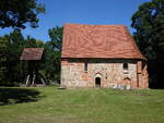 Goldenst�dt, evangelische Kirche, Feldsteinkirche erbaut im 13.