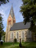 Brudersdorf, Dorfkirche, erbaut von 1863 bis 1866 als neugotischer Feldsteinbau  (16.09.2012)