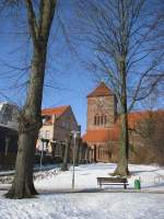 Grevesmhlen; Blick von der verschneiten Brgerwiese zur St.-Nicolai Kirche, 21.02.2010