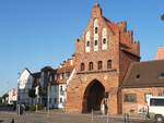 Das historische Wassertor in Wismar, das letzte erhaltene von urspr�nglich f�nf Stadttoren der Wehranlage am 20.06.25.