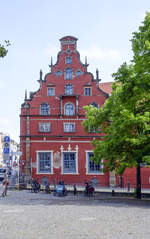Das Stadtgeschichtliche Museum der Hansestadt Wismar befindet sich in Wismar-Altstadt im Schabbellhaus, Schweinsbrcke Nummer 6 und 8.