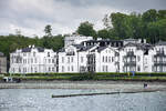 Von Links: Villa Schwan, Villa Seestern und Villa Mwe an der Strandpromenade von Heilgendamm an der Ostsee.