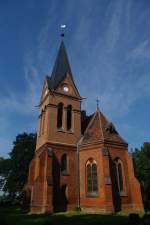 Gro Methling, neugotische Pfarrkirche, Backsteinbau, erbaut im 19.