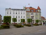 Bergen, Rathaus am Markt, Ostteil von 1912 im Jugendstil, seit 1999 Rathaus (21.05.2012)