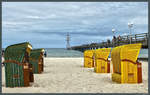 Strandkrbe an der Seebrcke von Binz.