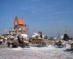 Das Lotzenhaus im Hafen von Stralsund im Winter 1944 zu dem Film Untergang der Gustloff ich hatte schon mal zwei Fotos reingestellt und da ich gebeten wurde noch ein paar zu zeigen komme ich heute der