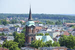 Die Schweriner Schelfkirche vom Turm des Doms aus gesehen.