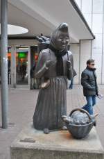 Figur Marktfrau an der Markthalle in Hannover.