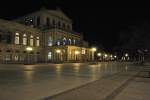 Der Opernplatz in Hannover, morgen gegen 05:29 Uhr.